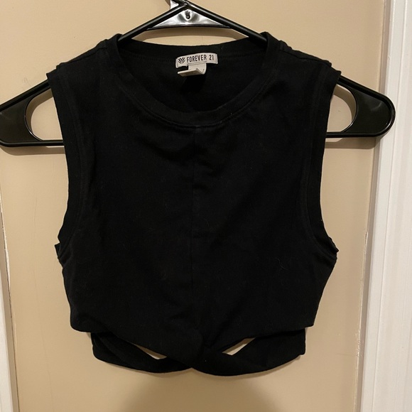 Athletic Cropped Top - Picture 1 of 3